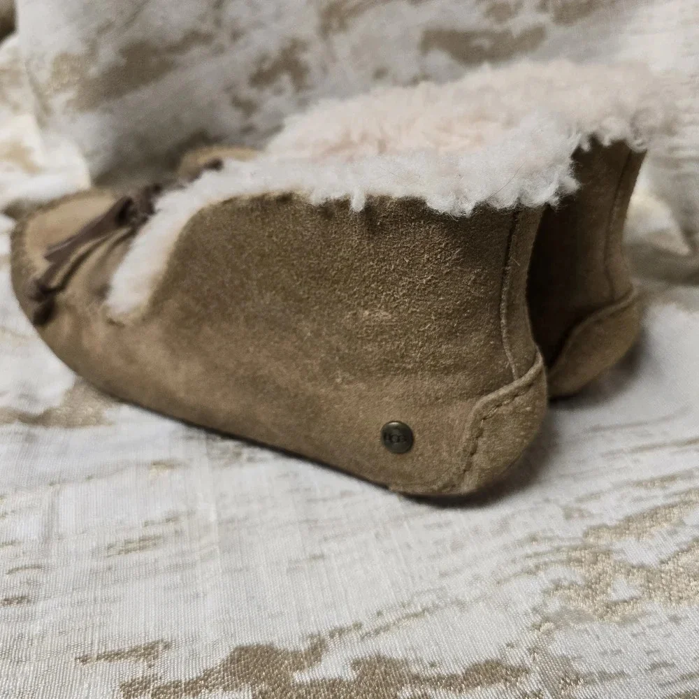 UGG ALENA KIDS MOCCASIN CHESTNUT SUEDE SLIPPERS US KIDS SIZE 1